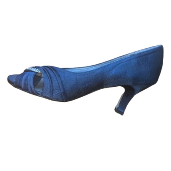 Blue Fabric Heeled Dressed Shoes Pumps Size 6.5  NEW NWOT - Picture 3 of 8